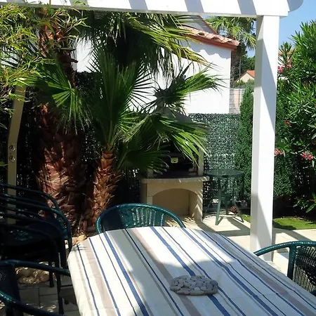 La Maison De Virginie 6 A 12 Personnes -300 M De La Plage- Velos A Disposition Villa