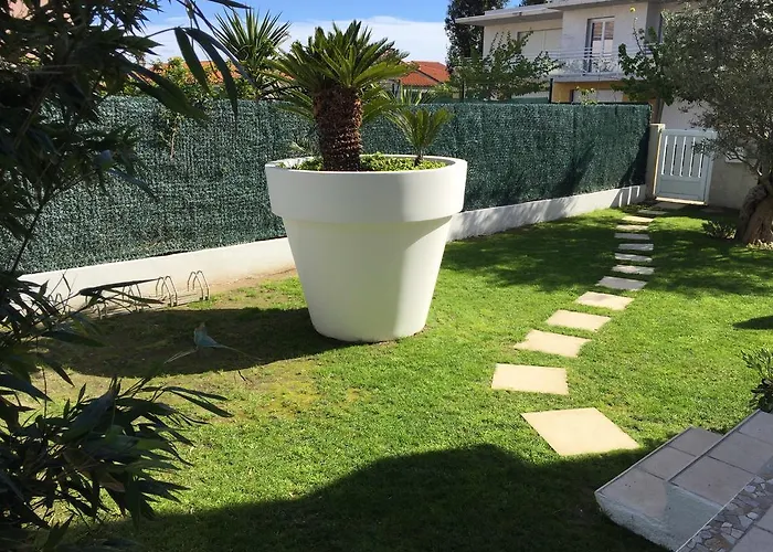 La Maison De Virginie 6 A 12 Personnes -300 M De La Plage- Velos A Disposition *