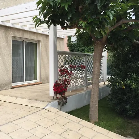 La Maison De Virginie 6 A 12 Personnes -300 M De La Plage- Velos A Disposition 생시프리앙